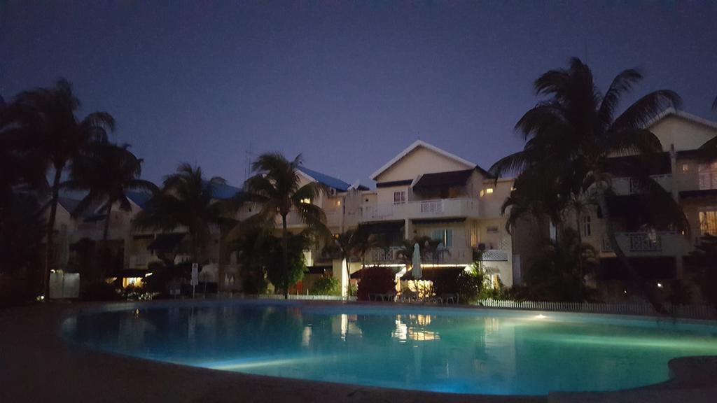 Villa In Le Tamier, 4 Bedrooms, 300M Flic En Flac Beach Exterior photo