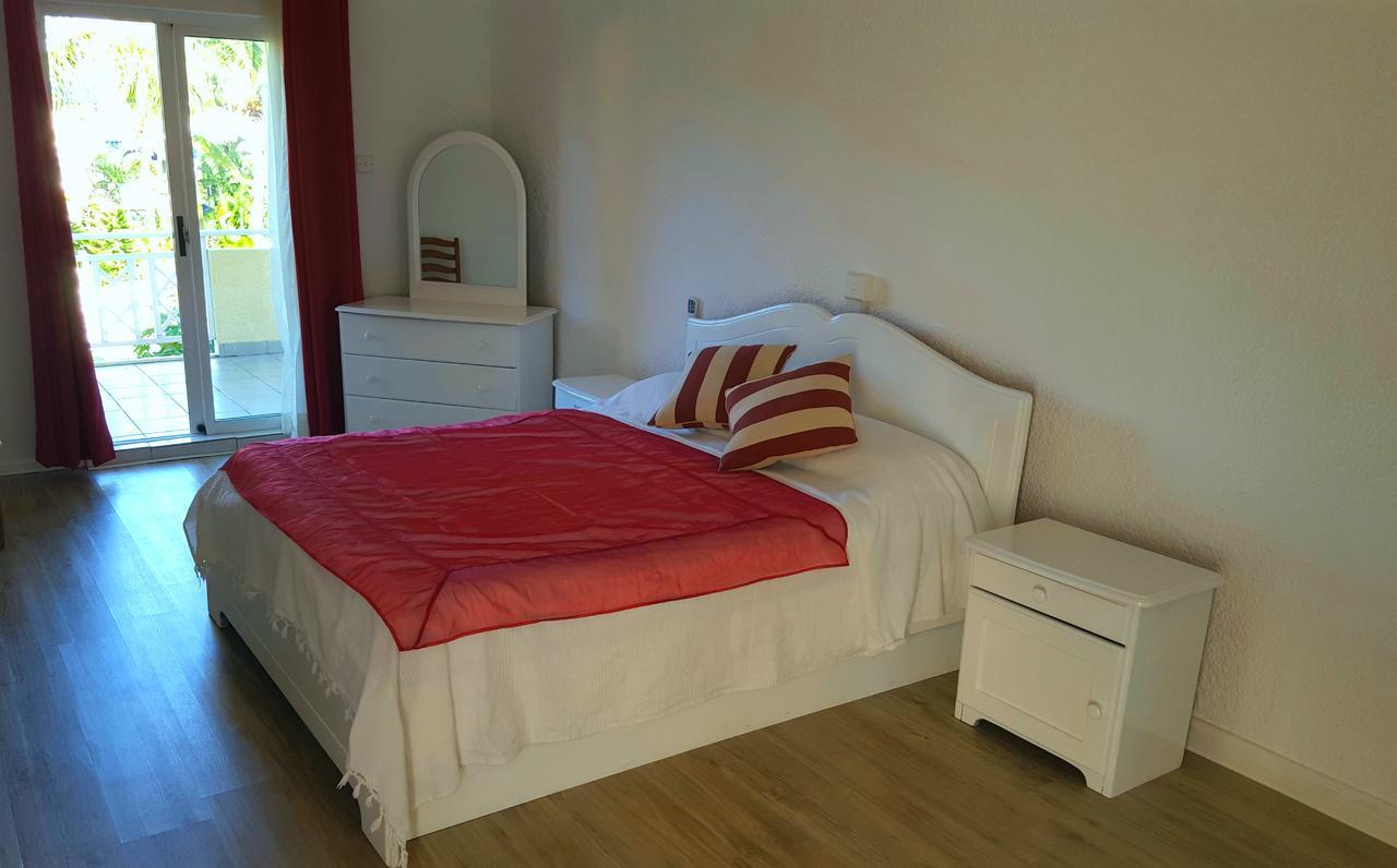 Villa In Le Tamier, 4 Bedrooms, 300M Flic En Flac Beach Exterior photo